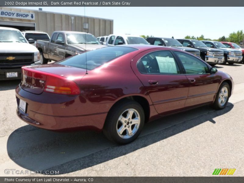 Dark Garnet Red Pearlcoat / Dark Slate Gray 2002 Dodge Intrepid ES