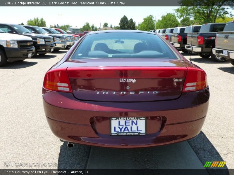 Dark Garnet Red Pearlcoat / Dark Slate Gray 2002 Dodge Intrepid ES