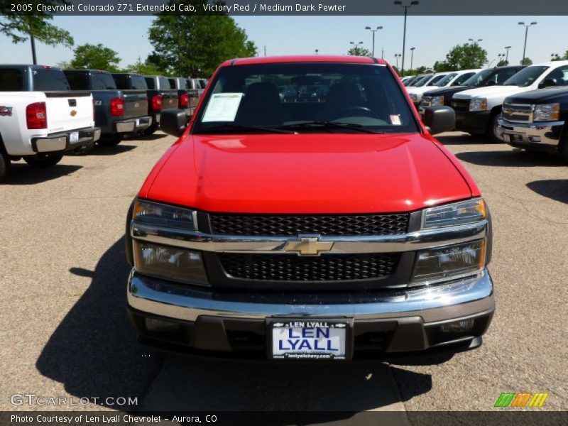 Victory Red / Medium Dark Pewter 2005 Chevrolet Colorado Z71 Extended Cab