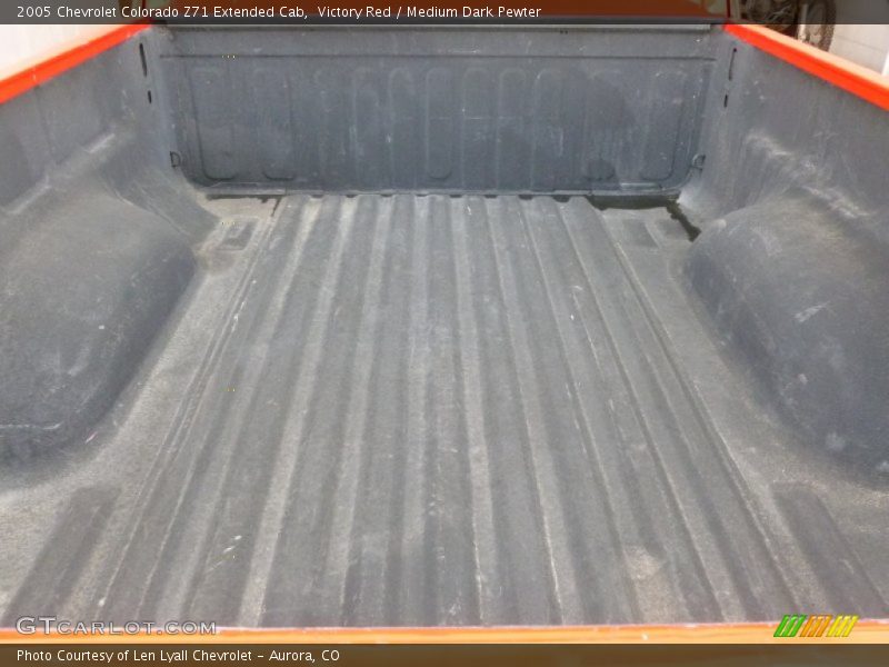 Victory Red / Medium Dark Pewter 2005 Chevrolet Colorado Z71 Extended Cab