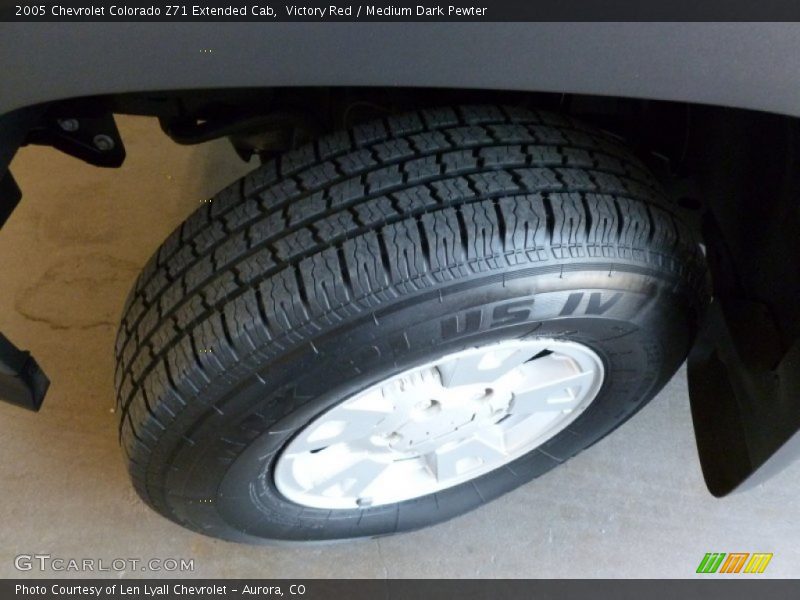 Victory Red / Medium Dark Pewter 2005 Chevrolet Colorado Z71 Extended Cab