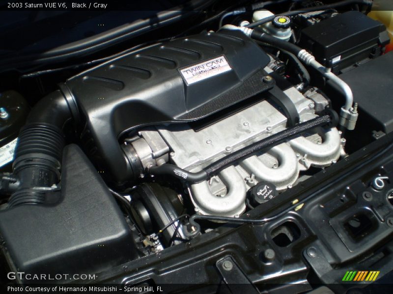 Black / Gray 2003 Saturn VUE V6