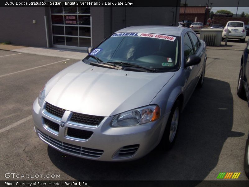 Bright Silver Metallic / Dark Slate Grey 2006 Dodge Stratus SXT Sedan