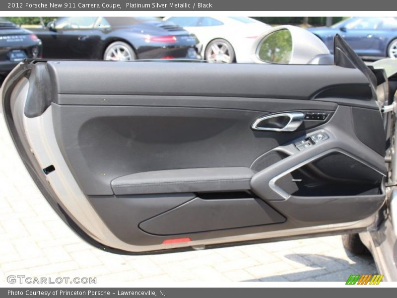 Door Panel of 2012 New 911 Carrera Coupe