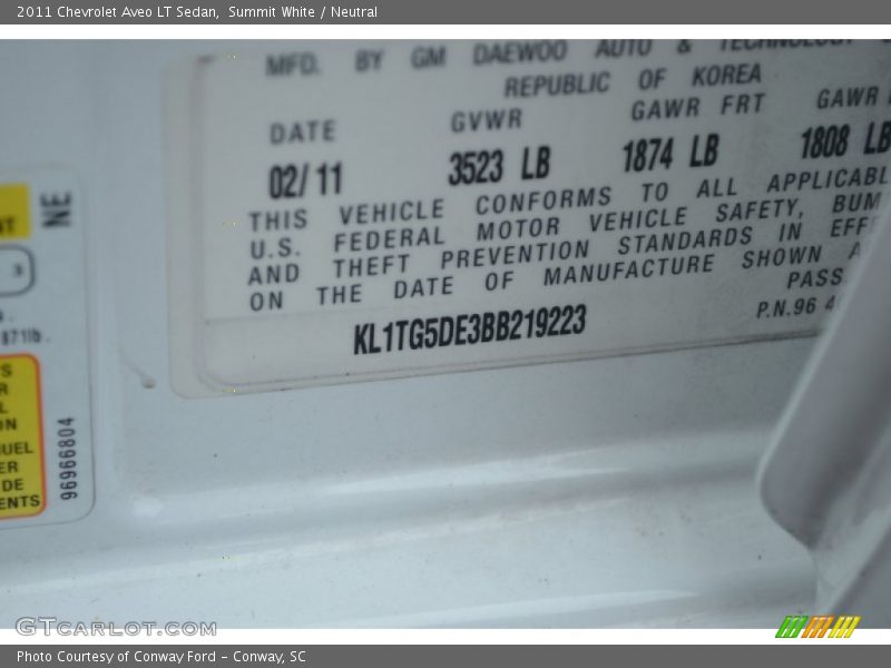 Summit White / Neutral 2011 Chevrolet Aveo LT Sedan