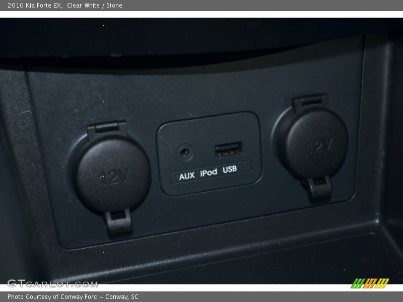 Clear White / Stone 2010 Kia Forte EX