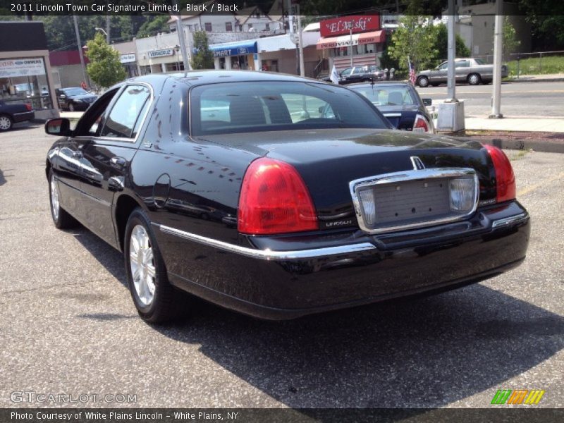 Black / Black 2011 Lincoln Town Car Signature Limited