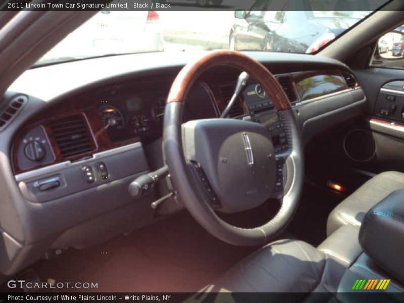 Black / Black 2011 Lincoln Town Car Signature Limited