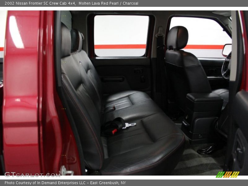 Molten Lava Red Pearl / Charcoal 2002 Nissan Frontier SC Crew Cab 4x4