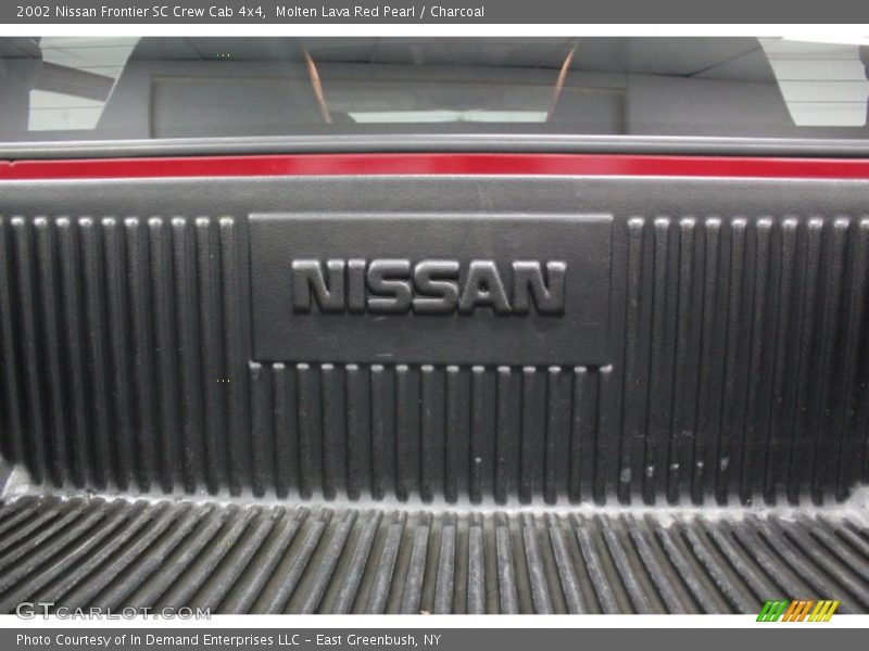 Molten Lava Red Pearl / Charcoal 2002 Nissan Frontier SC Crew Cab 4x4