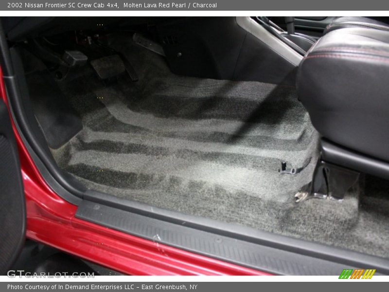Molten Lava Red Pearl / Charcoal 2002 Nissan Frontier SC Crew Cab 4x4