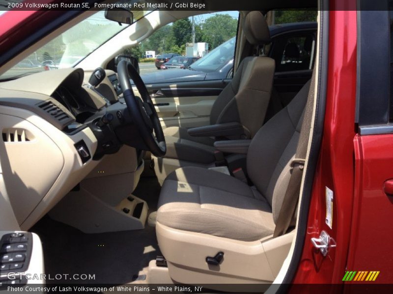 Pomegranate Red Metallic / Gobi Beige 2009 Volkswagen Routan SE