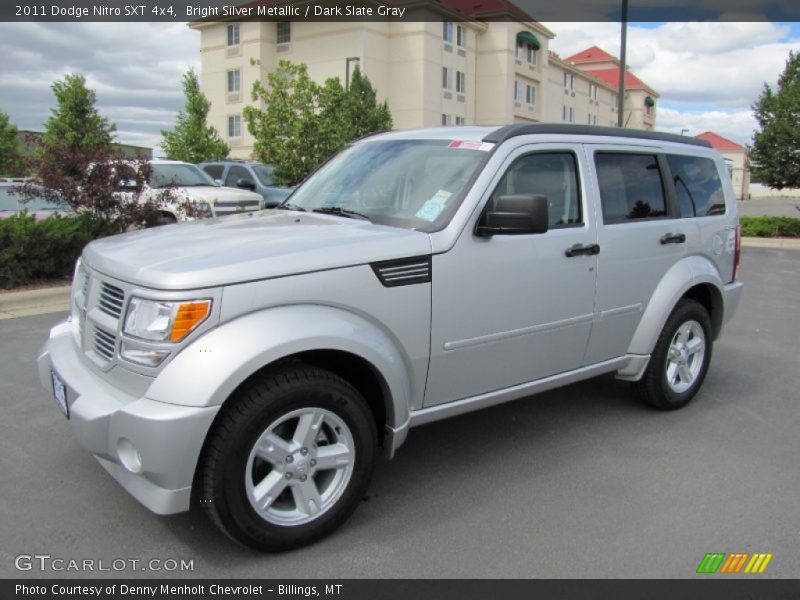 Front 3/4 View of 2011 Nitro SXT 4x4