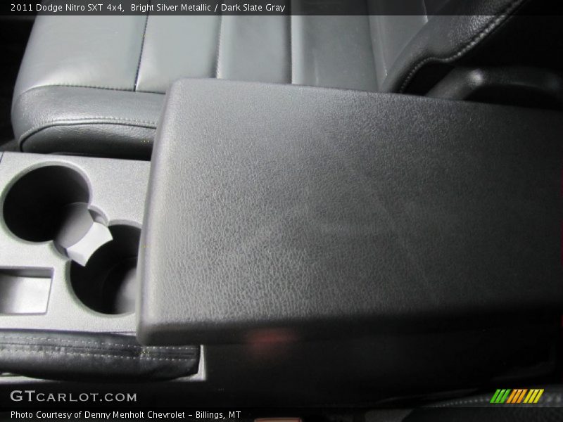 Bright Silver Metallic / Dark Slate Gray 2011 Dodge Nitro SXT 4x4