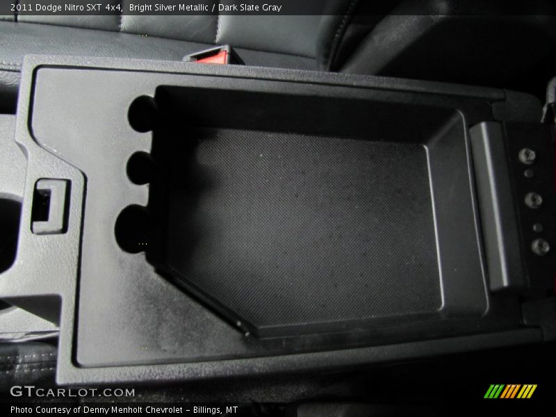 Bright Silver Metallic / Dark Slate Gray 2011 Dodge Nitro SXT 4x4