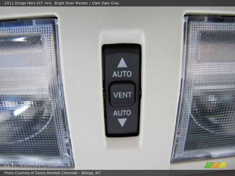 Bright Silver Metallic / Dark Slate Gray 2011 Dodge Nitro SXT 4x4