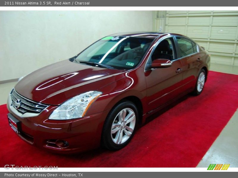 Red Alert / Charcoal 2011 Nissan Altima 3.5 SR