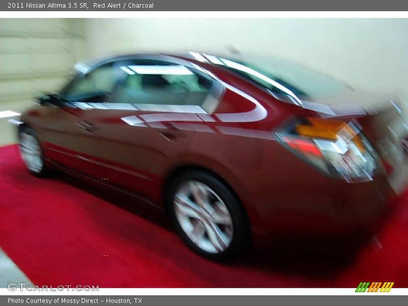 Red Alert / Charcoal 2011 Nissan Altima 3.5 SR