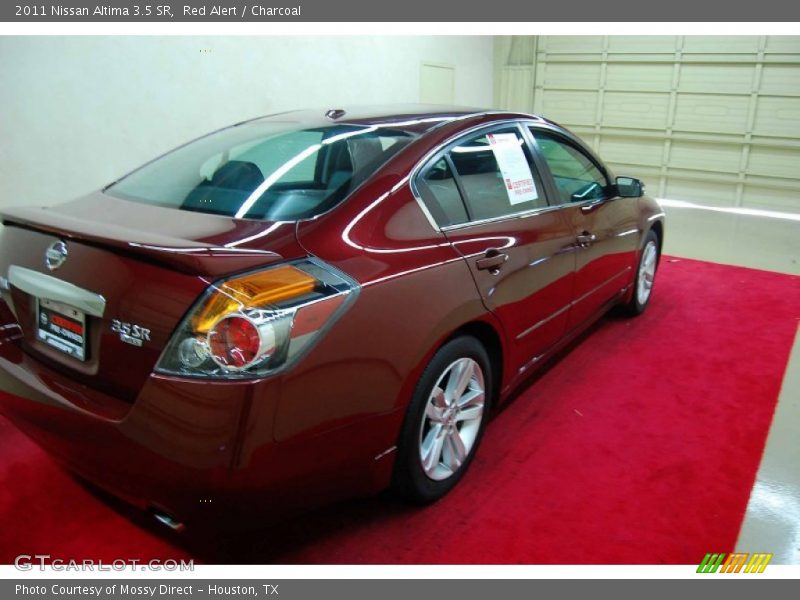 Red Alert / Charcoal 2011 Nissan Altima 3.5 SR