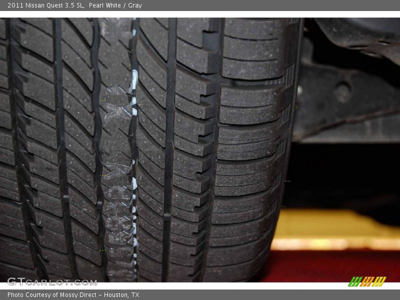 Pearl White / Gray 2011 Nissan Quest 3.5 SL