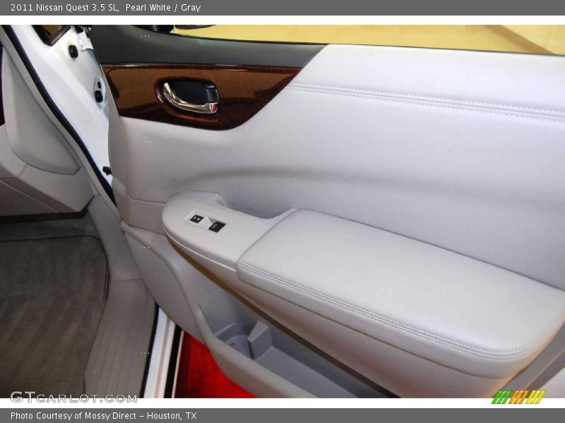 Pearl White / Gray 2011 Nissan Quest 3.5 SL