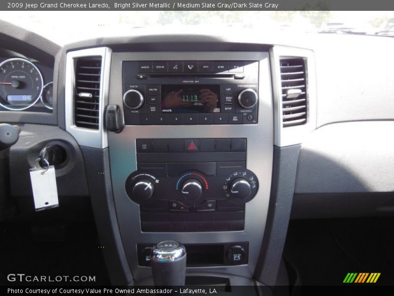 Bright Silver Metallic / Medium Slate Gray/Dark Slate Gray 2009 Jeep Grand Cherokee Laredo
