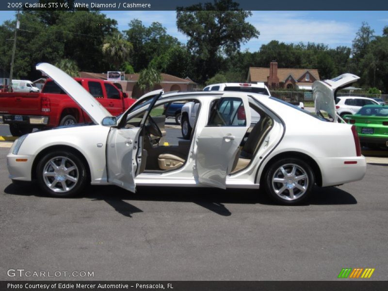 White Diamond / Cashmere 2005 Cadillac STS V6