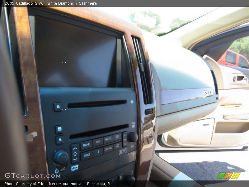 White Diamond / Cashmere 2005 Cadillac STS V6