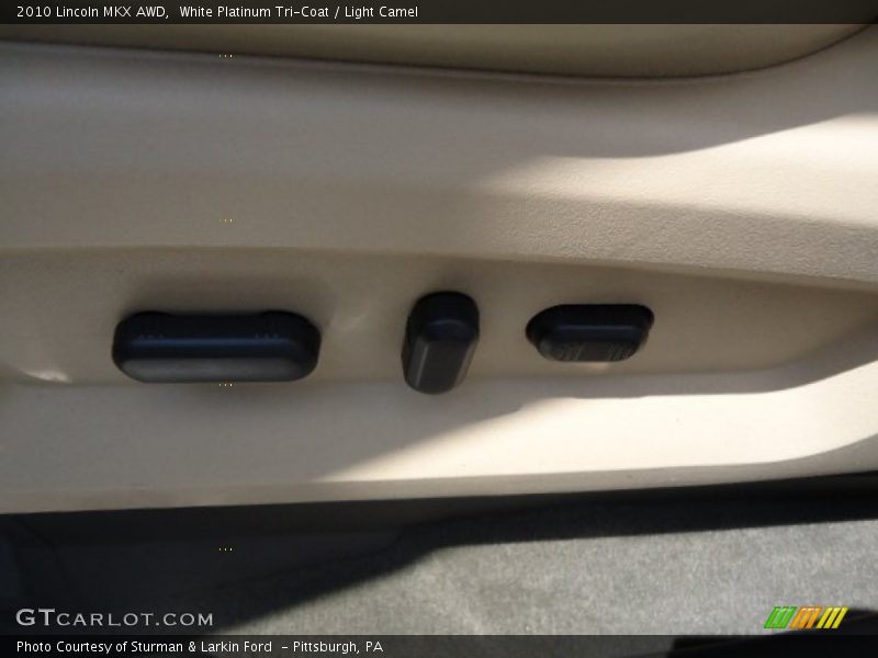 White Platinum Tri-Coat / Light Camel 2010 Lincoln MKX AWD