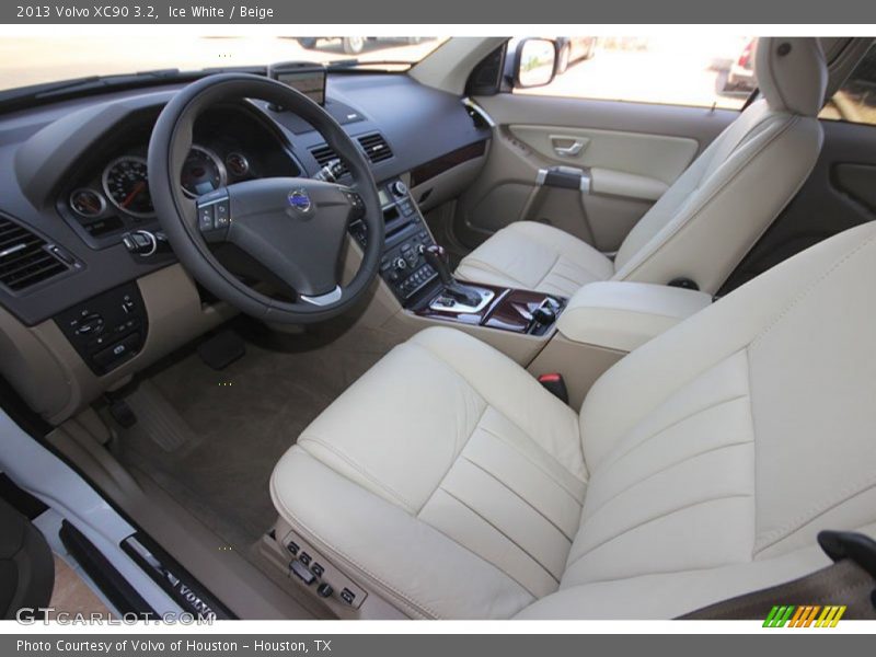 Ice White / Beige 2013 Volvo XC90 3.2