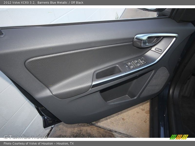 Barrents Blue Metallic / Off Black 2012 Volvo XC60 3.2