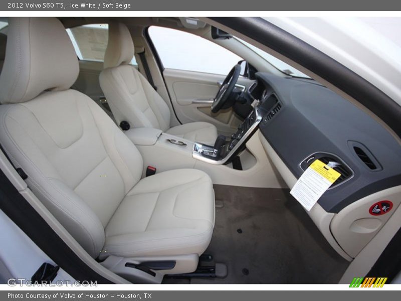 Ice White / Soft Beige 2012 Volvo S60 T5