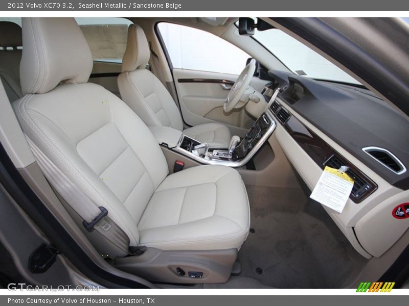  2012 XC70 3.2 Sandstone Beige Interior