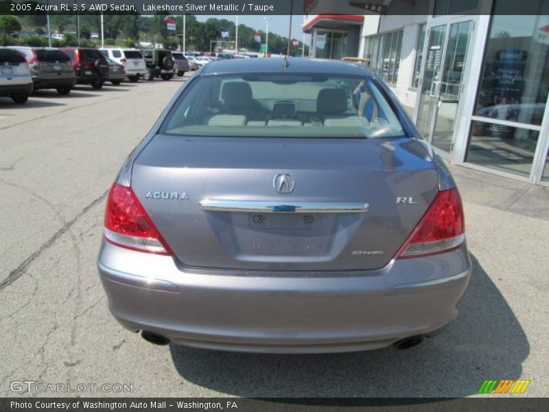 Lakeshore Silver Metallic / Taupe 2005 Acura RL 3.5 AWD Sedan