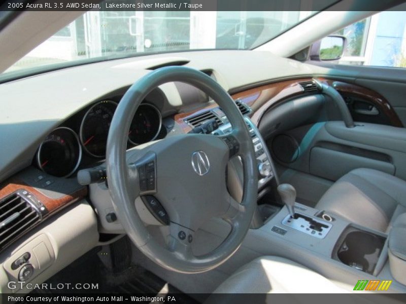 Lakeshore Silver Metallic / Taupe 2005 Acura RL 3.5 AWD Sedan