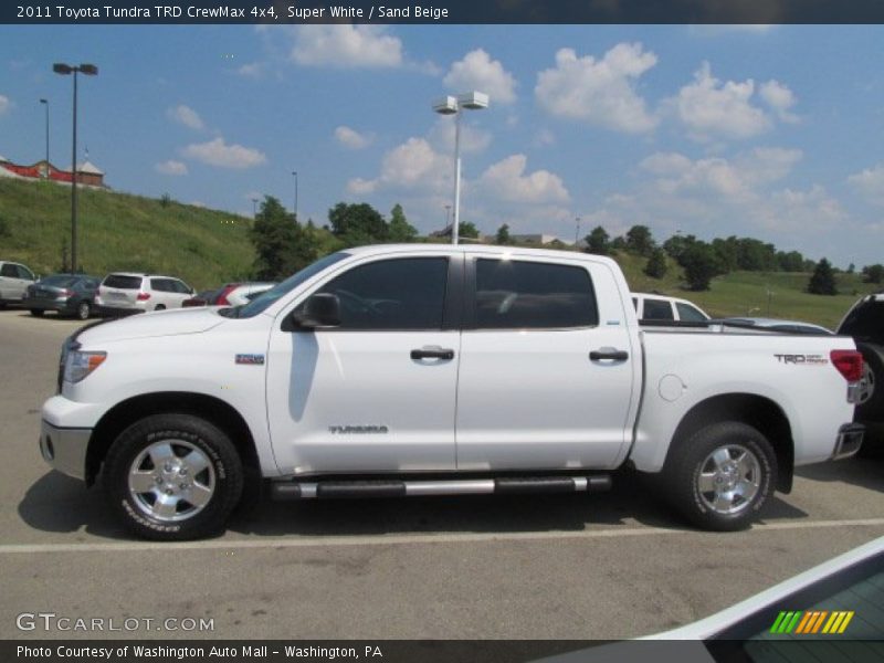 Super White / Sand Beige 2011 Toyota Tundra TRD CrewMax 4x4