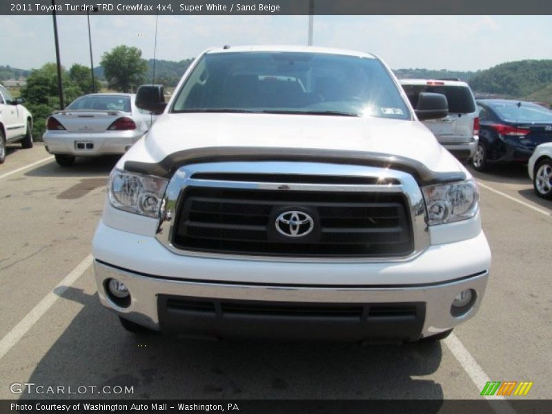 Super White / Sand Beige 2011 Toyota Tundra TRD CrewMax 4x4