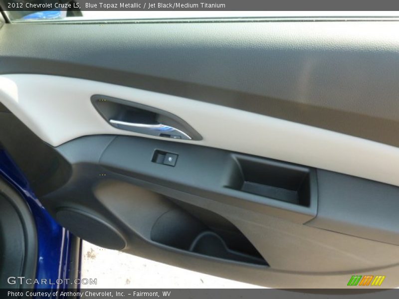 Blue Topaz Metallic / Jet Black/Medium Titanium 2012 Chevrolet Cruze LS
