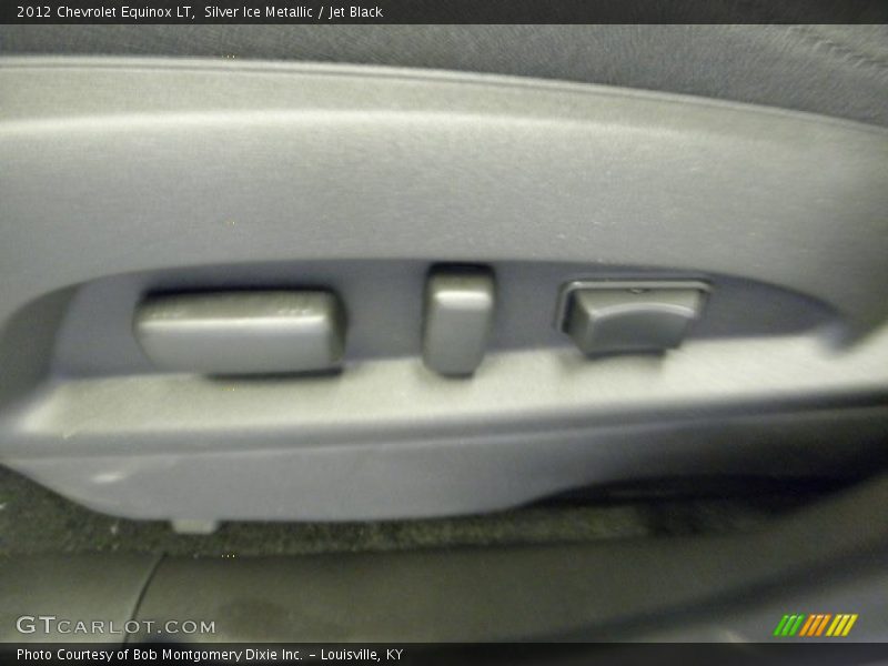 Silver Ice Metallic / Jet Black 2012 Chevrolet Equinox LT