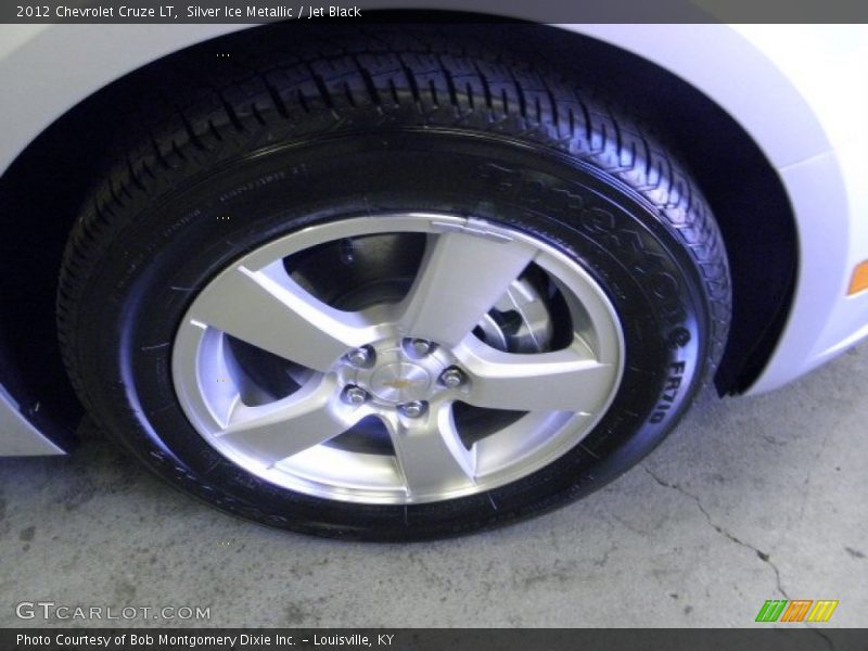 Silver Ice Metallic / Jet Black 2012 Chevrolet Cruze LT