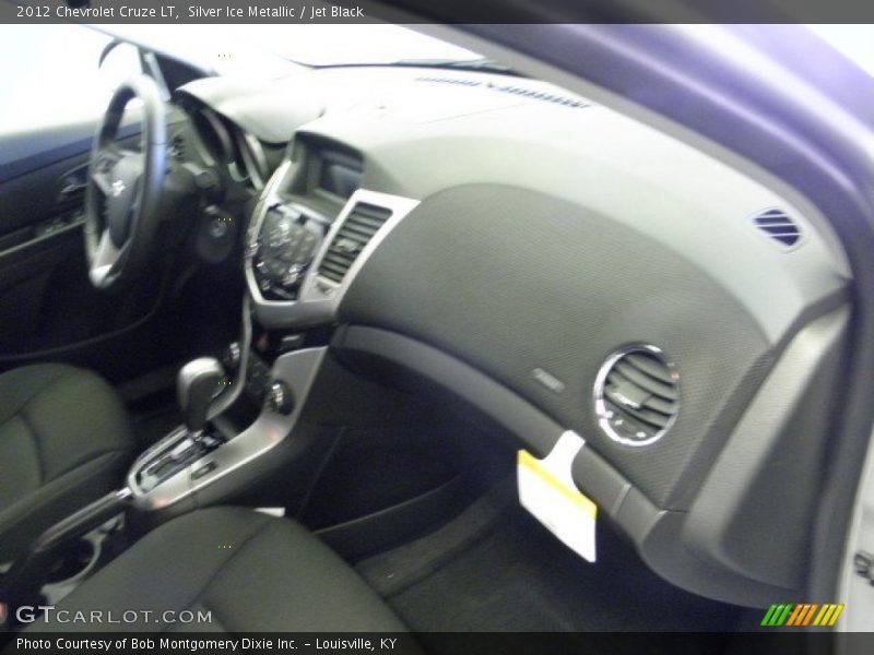 Silver Ice Metallic / Jet Black 2012 Chevrolet Cruze LT