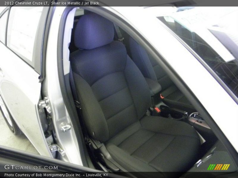 Silver Ice Metallic / Jet Black 2012 Chevrolet Cruze LT