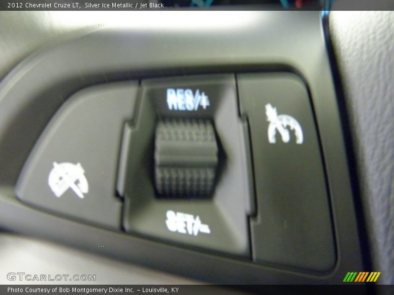 Silver Ice Metallic / Jet Black 2012 Chevrolet Cruze LT