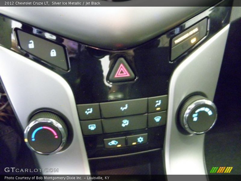 Silver Ice Metallic / Jet Black 2012 Chevrolet Cruze LT