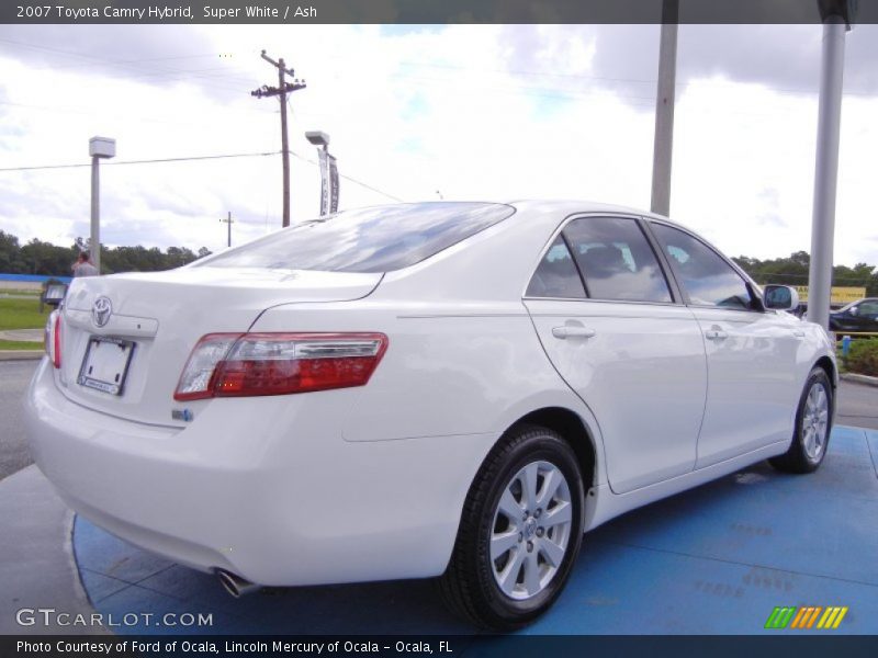 Super White / Ash 2007 Toyota Camry Hybrid