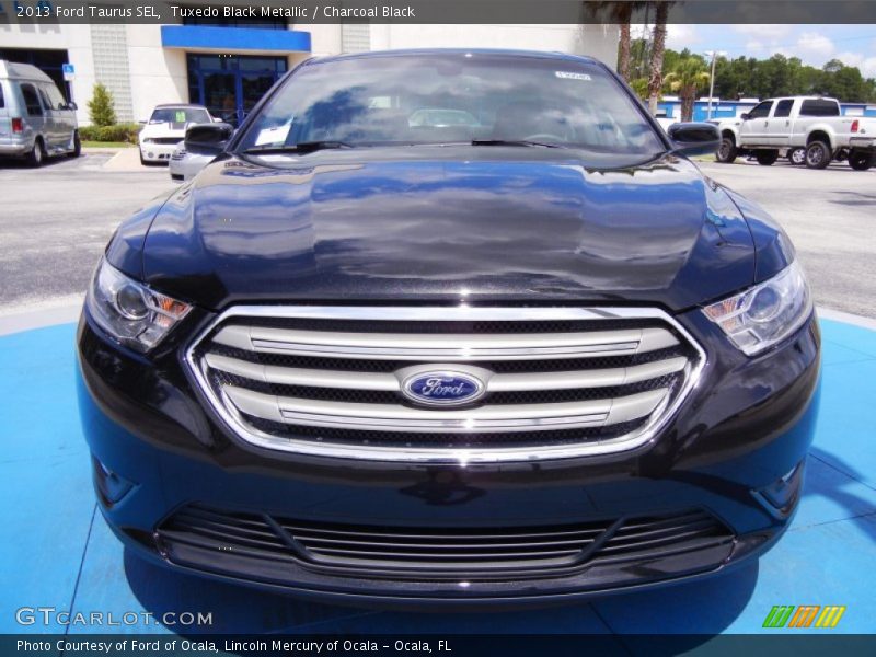 Tuxedo Black Metallic / Charcoal Black 2013 Ford Taurus SEL