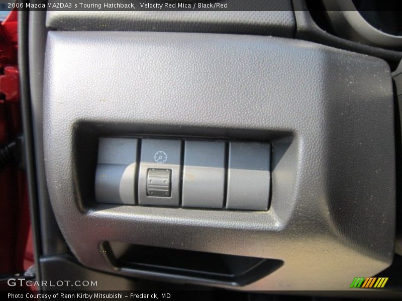 Velocity Red Mica / Black/Red 2006 Mazda MAZDA3 s Touring Hatchback