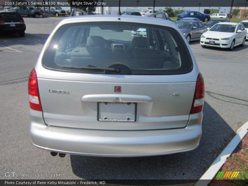 Bright Silver / Gray 2003 Saturn L Series LW300 Wagon