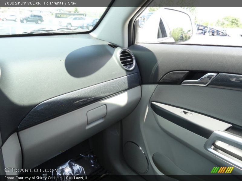 Polar White / Gray 2008 Saturn VUE XR