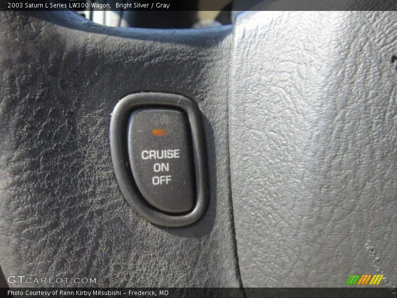 Bright Silver / Gray 2003 Saturn L Series LW300 Wagon